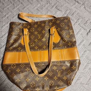 $450 Louis Vuitton Brown and Tan Large Tote Bag Needs TLC; Great For Upcycling